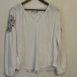 Aventura White Peasant Blouse with Floral Sleeve Embroidery
